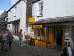 International Beauty Products Retailer takes Unit in Bowness on Windermere